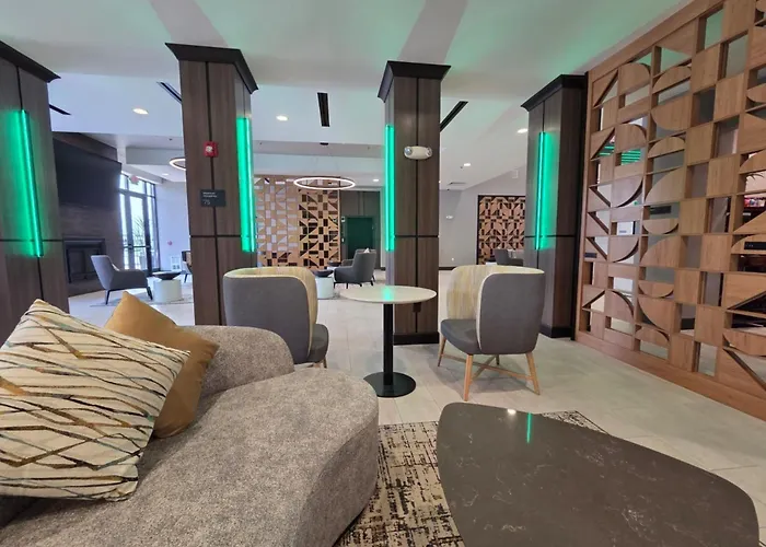 Hotel Saint Louis-fairview Heights By Ihg 3*